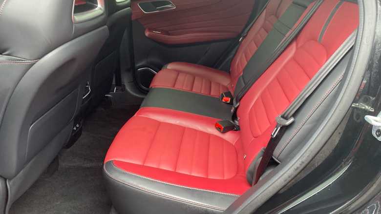 MG HS 1.5 T-GDI Trophy 5dr DCT Petrol Hatchback